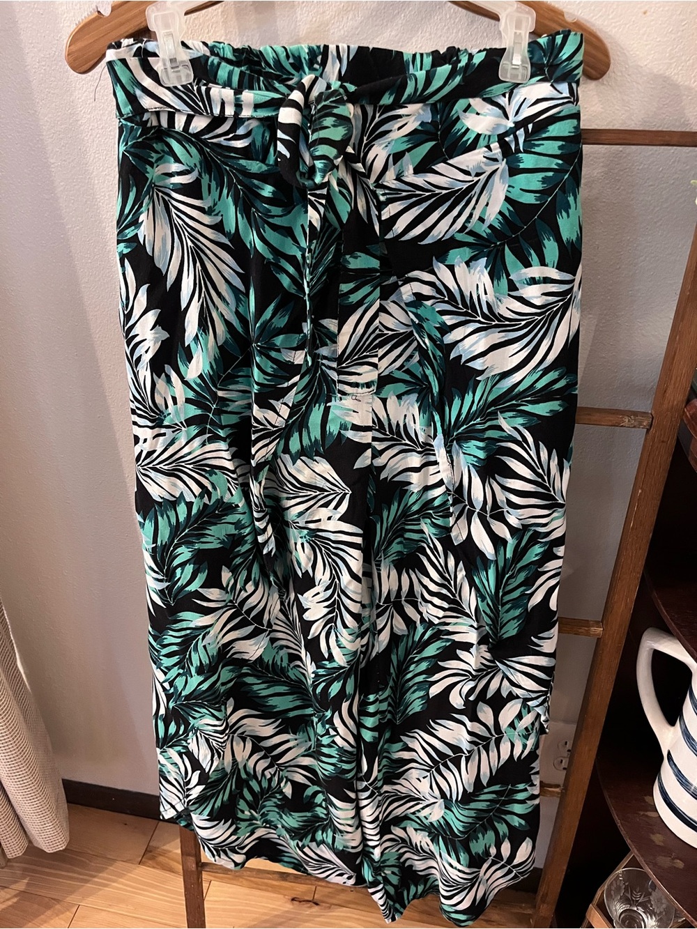 Women’s Tropical Print Elastic Pants in Teal and Black
